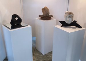 Meine Skulpturen auf der Ausstellung. Foto: Ulrike Ziegler